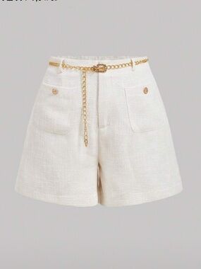 High-Waist Cream Tweed Women’s Shorts with Gold Chain